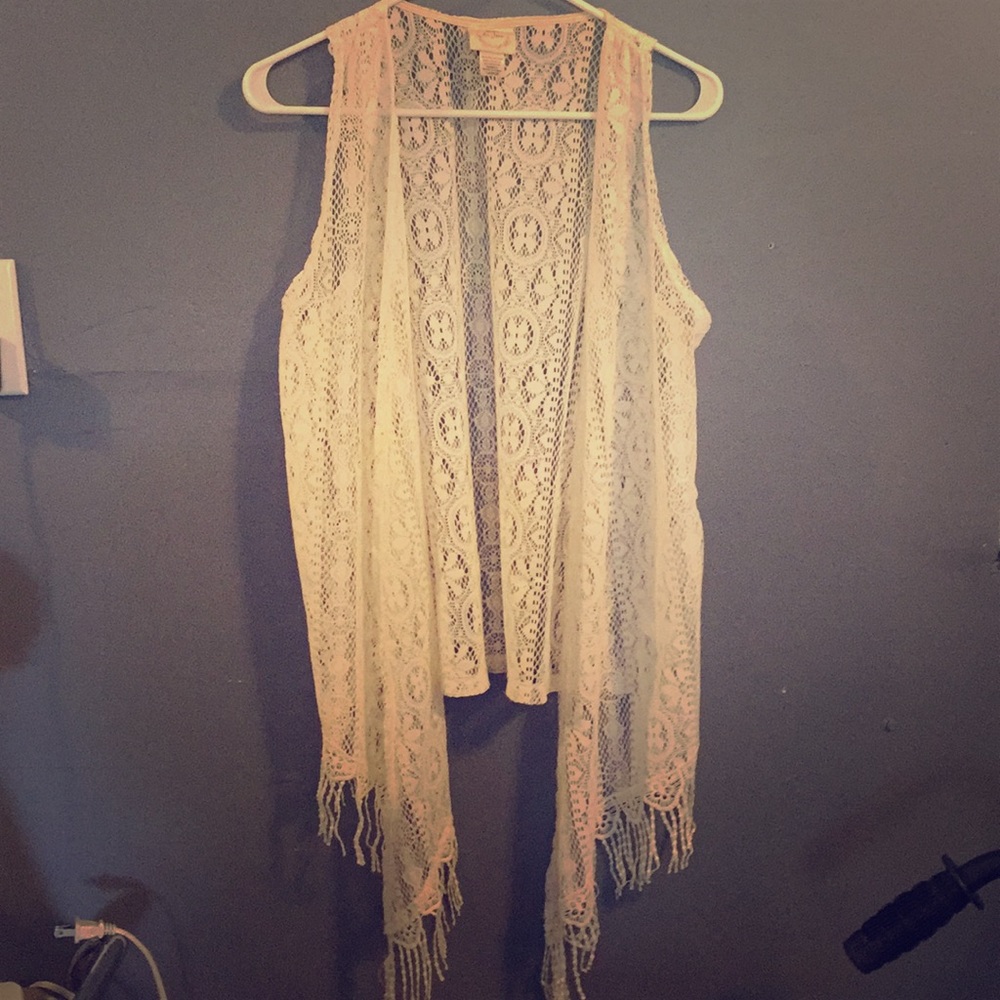 BELLE DU JOUR SLEEVELESS VEST/BLOUSE